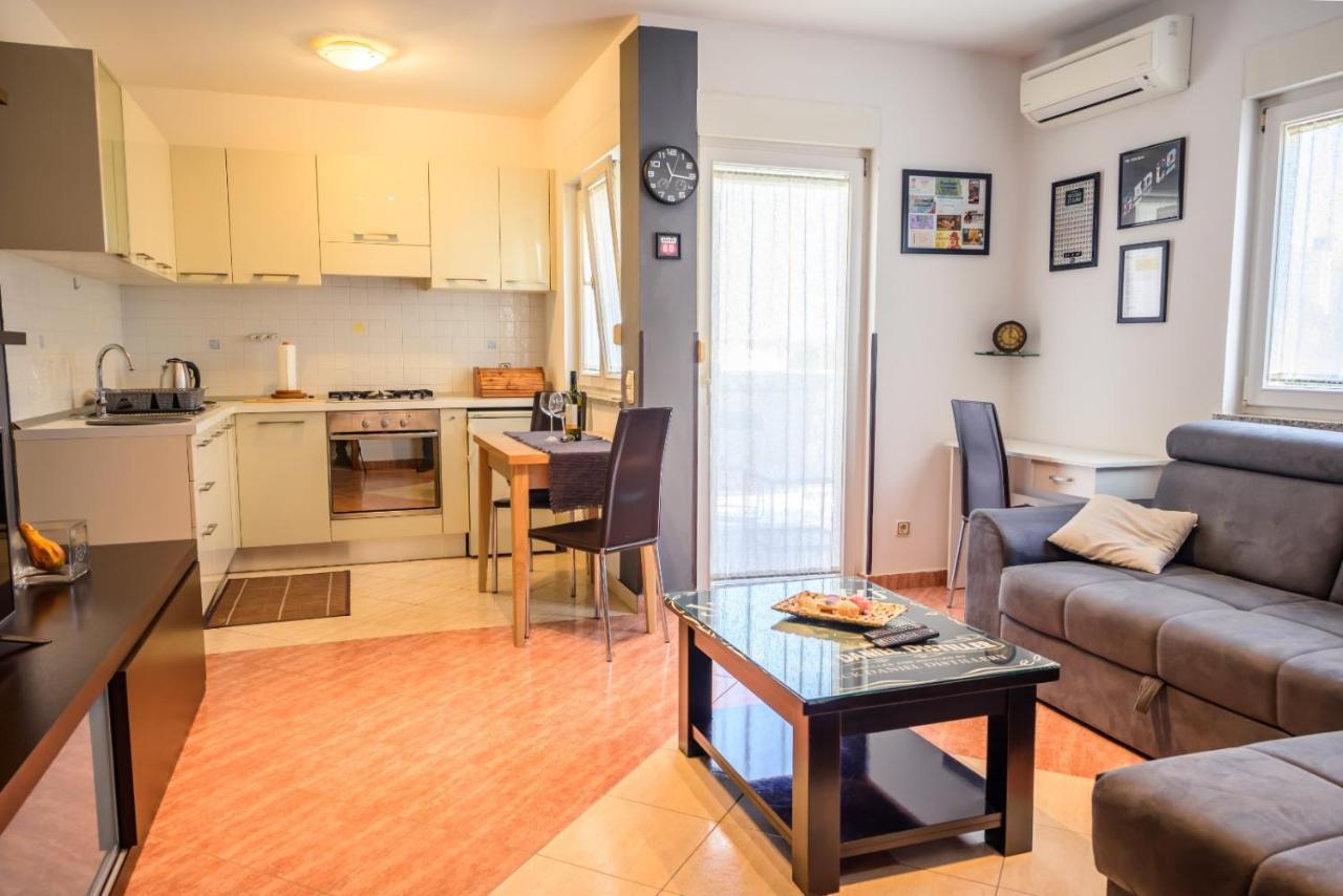 Apartment Charlie Rovinj Bagian luar foto